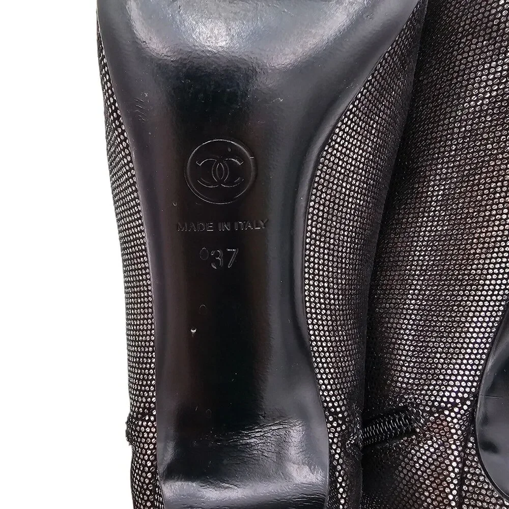 Chanel CC Cap Toe Ankle Heel Boot Size 37 US 6 6.5 Silver Metallic Leather Zip